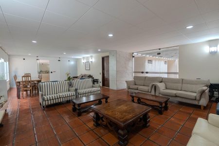 Apartamento para alugar com 130m², 4 quartos e 1 vagaÁrea comum - Salão de festas