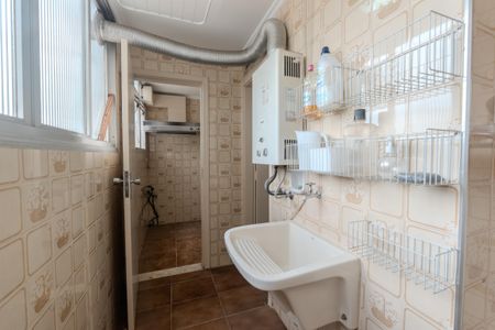 Apartamento para alugar com 130m², 4 quartos e 1 vagaÁrea de Serviço