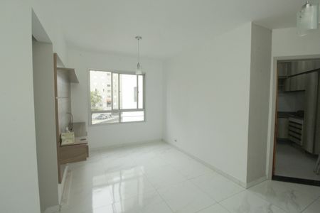 Sala de apartamento para alugar com 2 quartos, 70m² em Parque Marajoara, Santo André