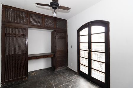 Casa para alugar com 200m², 3 quartos e 1 vaga Casa para alugar com 200m², 3 quartos e 1 vagaQuarto 1