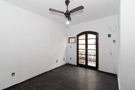 Casa para alugar com 200m², 3 quartos e 1 vaga Casa para alugar com 200m², 3 quartos e 1 vagaQuarto 2