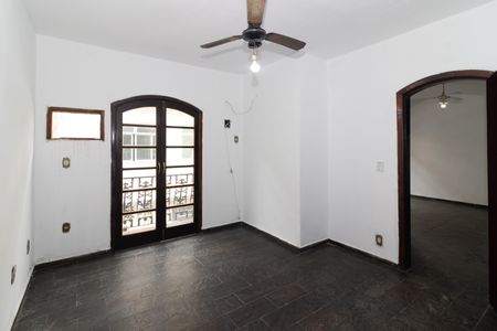 Casa para alugar com 200m², 3 quartos e 1 vaga Casa para alugar com 200m², 3 quartos e 1 vagaQuarto 2