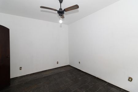 Casa para alugar com 200m², 3 quartos e 1 vaga Casa para alugar com 200m², 3 quartos e 1 vagaQuarto 2