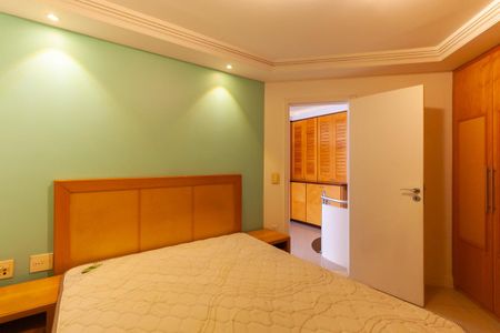 Apartamento para alugar com 140m², 3 quartos e 3 vagasQuarto 3