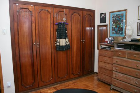 Apartamento à venda com 150m², 3 quartos e 1 vaga Apartamento à venda com 150m², 3 quartos e 1 vagaQuarto 2