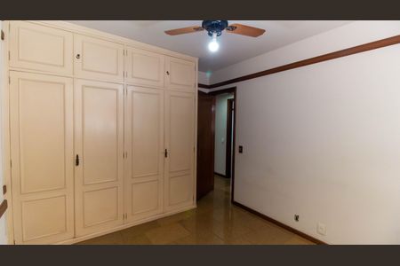 Apartamento à venda com 120m², 3 quartos e 1 vagaQuarto 2