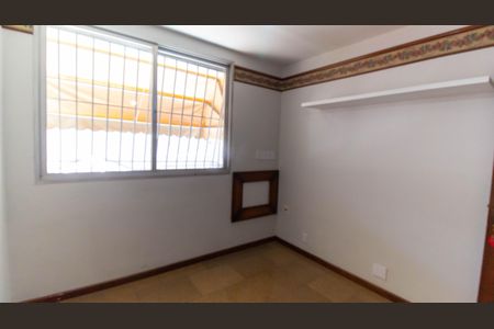 Apartamento à venda com 120m², 3 quartos e 1 vagaQuarto