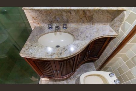 Apartamento à venda com 120m², 3 quartos e 1 vagaBanheiro da Suíte