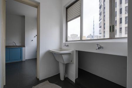 Apartamento para alugar com 180m², 2 quartos e 1 vagaÁrea de Serviço