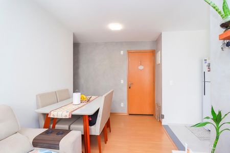 Sala de apartamento para alugar com 2 quartos, 44m² em Colônia (zona Leste), São Paulo