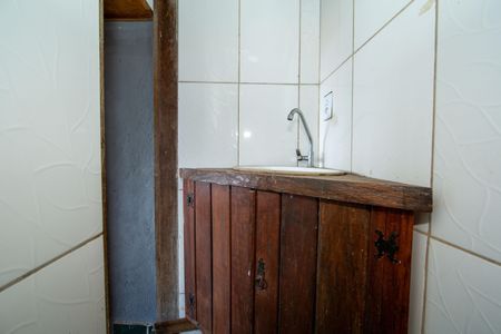 Casa para alugar com 55m², 2 quartos e sem vagaBANHEIRO