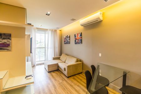 Sala de apartamento para alugar com 1 quarto, 47m² em Centro de Apoio I (alphaville), Santana de Parnaíba