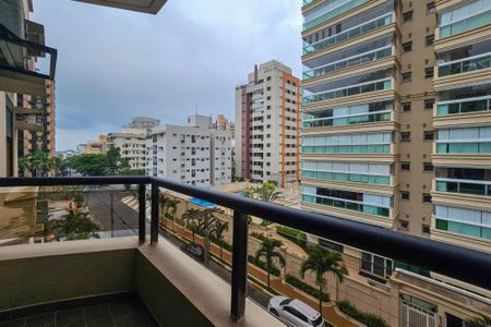 varanda  de apartamento para alugar com 2 quartos, 86m² em Balneario Guarujá, Guarujá