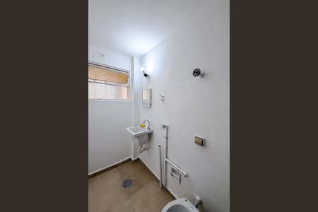 Banheiro de kitnet/studio à venda com 1 quarto, 25m² em Liberdade, São Paulo