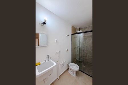 Banheiro de kitnet/studio à venda com 1 quarto, 25m² em Liberdade, São Paulo