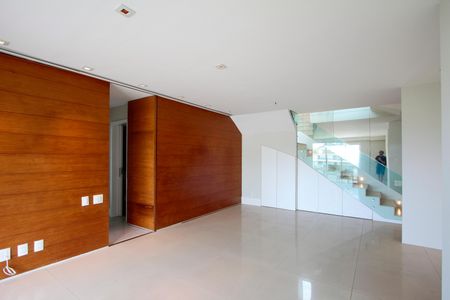 Apartamento à venda com 3 quartos, 205m² em Barra da Tijuca, Rio de Janeiro