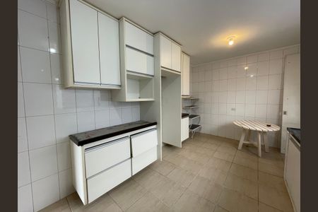 Casa de condomínio para alugar com 600m², 3 quartos e 4 vagasCozinha