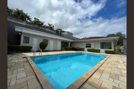 Casa de condomínio para alugar com 600m², 3 quartos e 4 vagasPiscina