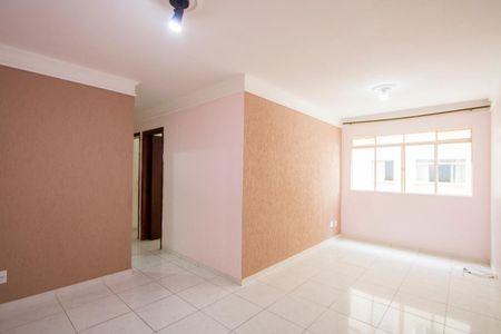 Sala de apartamento à venda com 2 quartos, 56m² em Vila Lutécia, Santo André