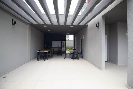 Apartamento para alugar com 39m², 2 quartos e sem vagaÁrea comum - Churrasqueira
