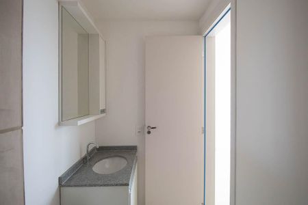 Apartamento para alugar com 39m², 2 quartos e sem vagaBanheiro 