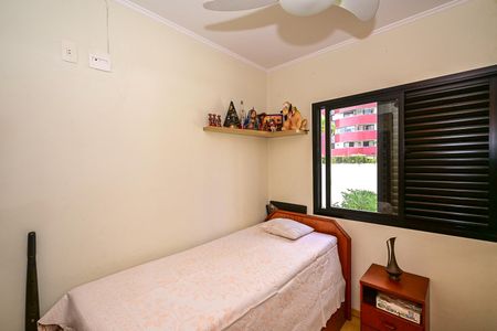 Apartamento à venda com 140m², 4 quartos e 3 vagasQuarto 2