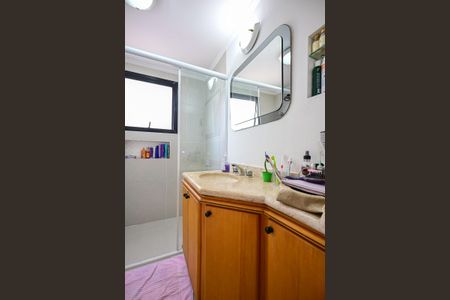 Apartamento à venda com 140m², 4 quartos e 3 vagasBanheiro Suíte 2