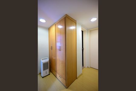Apartamento à venda com 140m², 4 quartos e 3 vagasCorredor