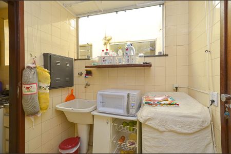 Apartamento à venda com 108m², 3 quartos e 1 vagaÁrea de Serviço