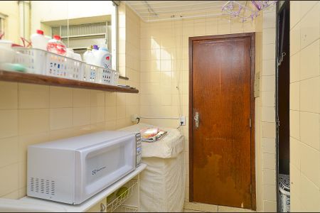 Apartamento à venda com 108m², 3 quartos e 1 vagaÁrea de Serviço