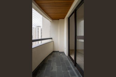 Apartamento para alugar com 110m², 3 quartos e 2 vagasVaranda