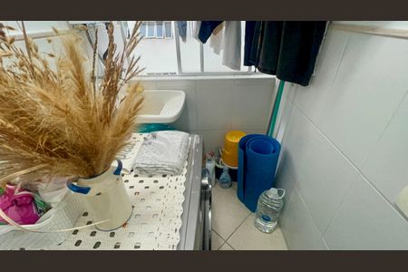 Apartamento à venda com 75m², 3 quartos e 1 vagaÁrea de Serviço