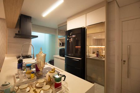 Apartamento à venda com 82m², 1 quarto e 2 vagas Apartamento à venda com 82m², 1 quarto e 2 vagasCozinha - Armários / Área de Serviço