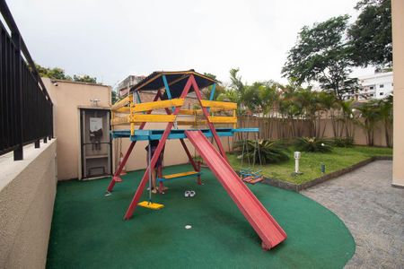 Apartamento à venda com 82m², 1 quarto e 2 vagas Apartamento à venda com 82m², 1 quarto e 2 vagasÁrea comum - Playground