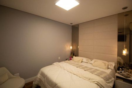 Apartamento à venda com 82m², 1 quarto e 2 vagas Apartamento à venda com 82m², 1 quarto e 2 vagasSuíte