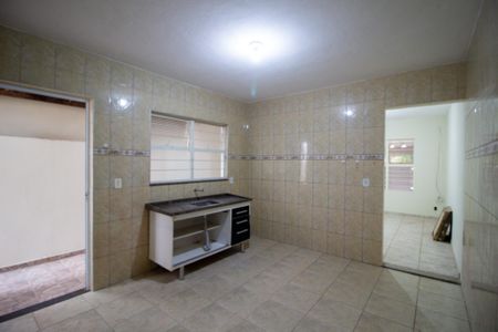 Casa para alugar com 112m², 2 quartos e 2 vagasCozinha 