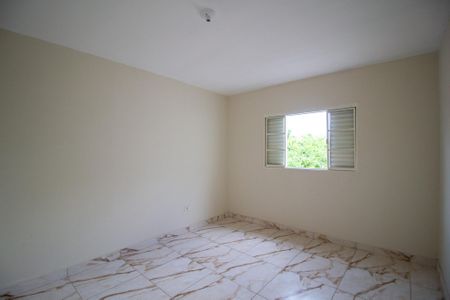 Casa para alugar com 112m², 2 quartos e 2 vagasQuarto 1
