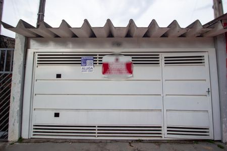 Casa para alugar com 112m², 2 quartos e 2 vagasFachada 