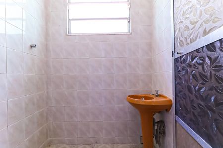 Casa à venda com 600m², 2 quartos e 4 vagasBanheiro da Suíte 2