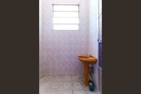 Casa à venda com 600m², 2 quartos e 4 vagasBanheiro da Suíte 2