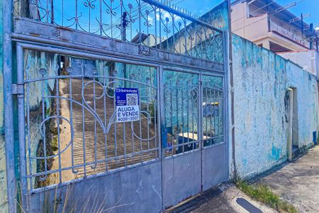 Casa à venda com 600m², 2 quartos e 4 vagasFachada com placa