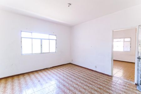 Casa à venda com 600m², 2 quartos e 4 vagasSala