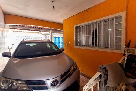 Casa à venda com 105m², 2 quartos e 3 vagas Casa à venda com 105m², 2 quartos e 3 vagasGaragem