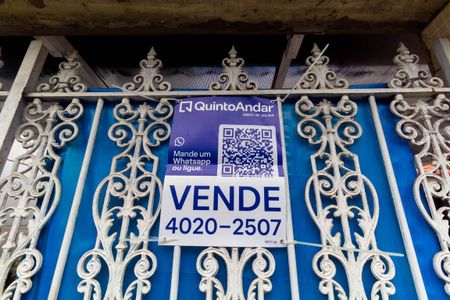 Casa à venda com 105m², 2 quartos e 3 vagas Casa à venda com 105m², 2 quartos e 3 vagasPlaca