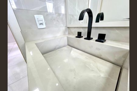 Apartamento para alugar com 56m², 2 quartos e 1 vagaBanheiro 1