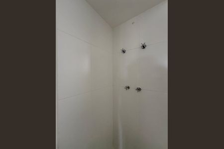 Apartamento à venda com 83m², 3 quartos e 2 vagas Apartamento à venda com 83m², 3 quartos e 2 vagasBanheiro Social