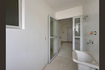Apartamento à venda com 83m², 3 quartos e 2 vagas Apartamento à venda com 83m², 3 quartos e 2 vagasÁrea de Serviço