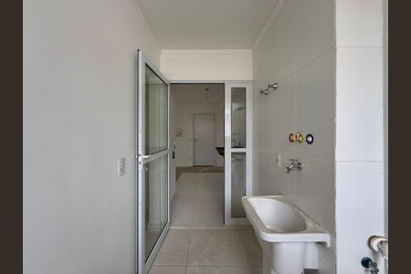 Apartamento à venda com 83m², 3 quartos e 2 vagas Apartamento à venda com 83m², 3 quartos e 2 vagasÁrea de Serviço