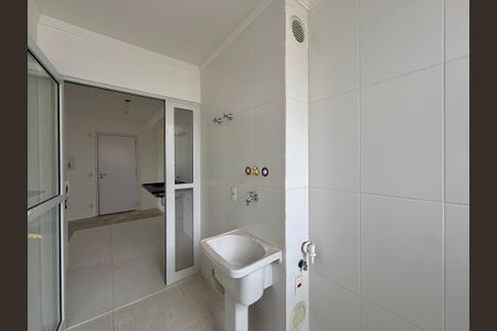 Apartamento à venda com 83m², 3 quartos e 2 vagas Apartamento à venda com 83m², 3 quartos e 2 vagasÁrea de Serviço