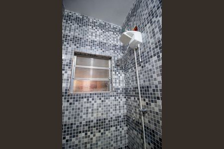 Casa para alugar com 230m², 3 quartos e 3 vagas Casa para alugar com 230m², 3 quartos e 3 vagasBanheiro da Suíte 1